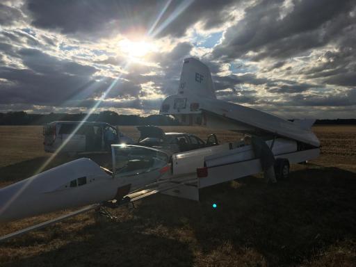 04  Inpakken en zo vlug mogelijk terugkeren, Michiel de Bock