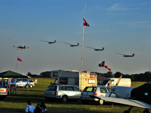 47  Cmelak power tijdens de openingsceremonie van het EK 2011
