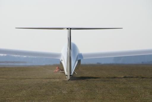 25  D KFND aan de lier