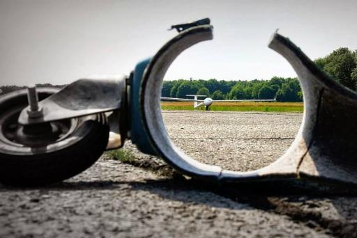 35  Lazy blue sunday