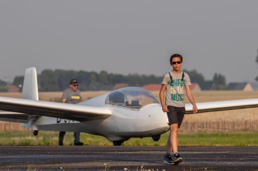 057  Op zweefvliegkamp 2