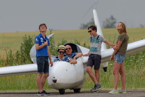 056  Op zweefvliegkamp 1