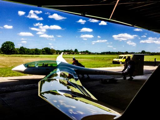 64  You know you did a good polishjob when the wing turns into a mirror